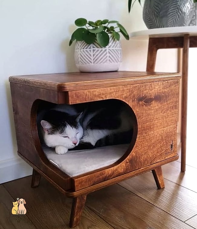 The Cat Bed Bookend Nook