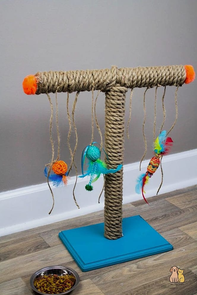 45 Easy Diy Cat Toys to Try Right Now 22 DIY Scratching Post from Sisal Rope