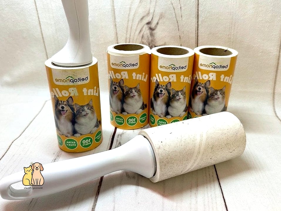 25 Amazing Lint Rollers For Pet Hair That Will Restore Your Faith in the World 4 The Extra-Sticky Heavy-Duty Roller