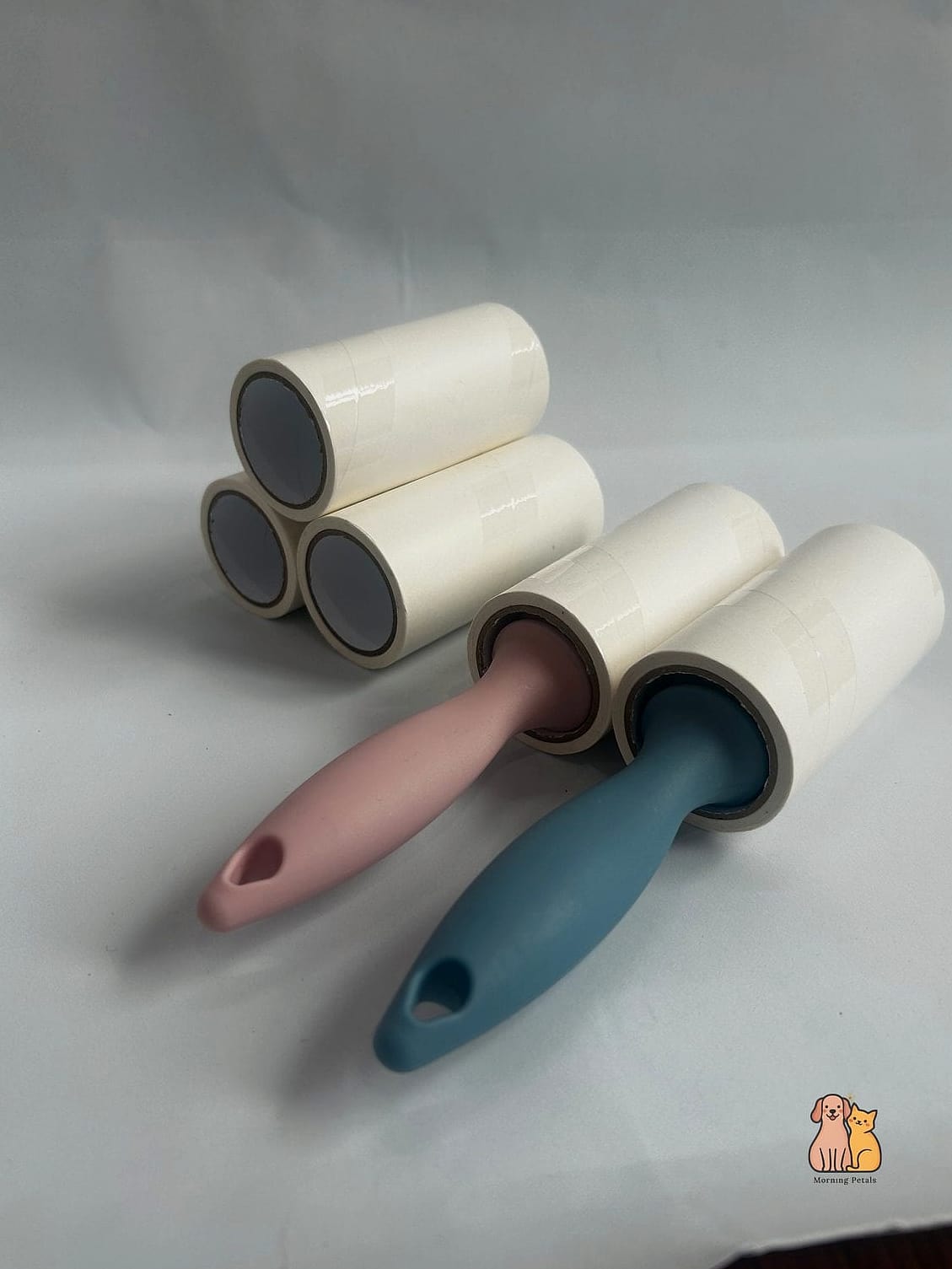 25 Amazing Lint Rollers For Pet Hair That Will Restore Your Faith in the World 7 The Furniture-Grade Pet Hair Brush Roller