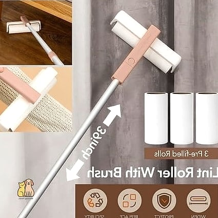 25 Amazing Lint Rollers For Pet Hair That Will Restore Your Faith in the World 13 The Retractable Roller