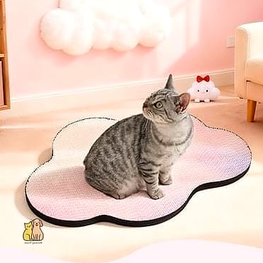 The Ruffled Cloud Bed Scratcher