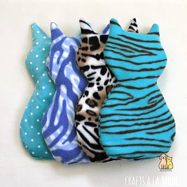 No-Sew Fleece Cat Bed
