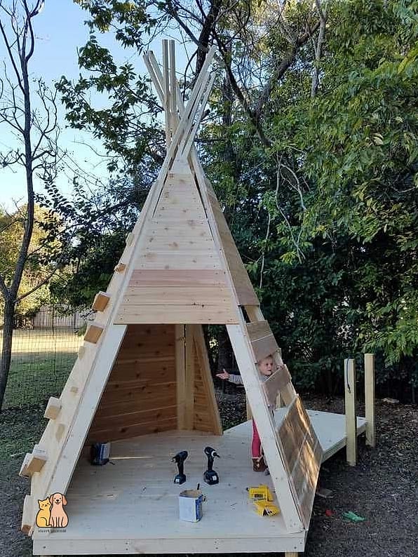 The Triangular Teepee Cat House