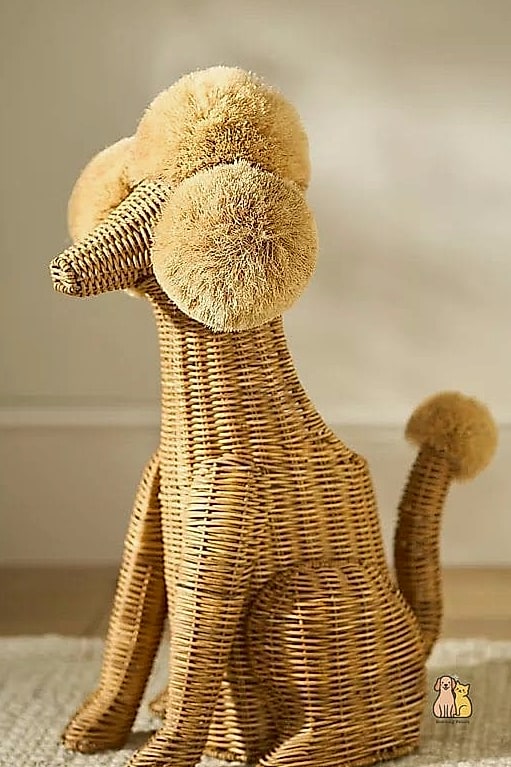 Wicker Basket Enclosed Pad Holder
